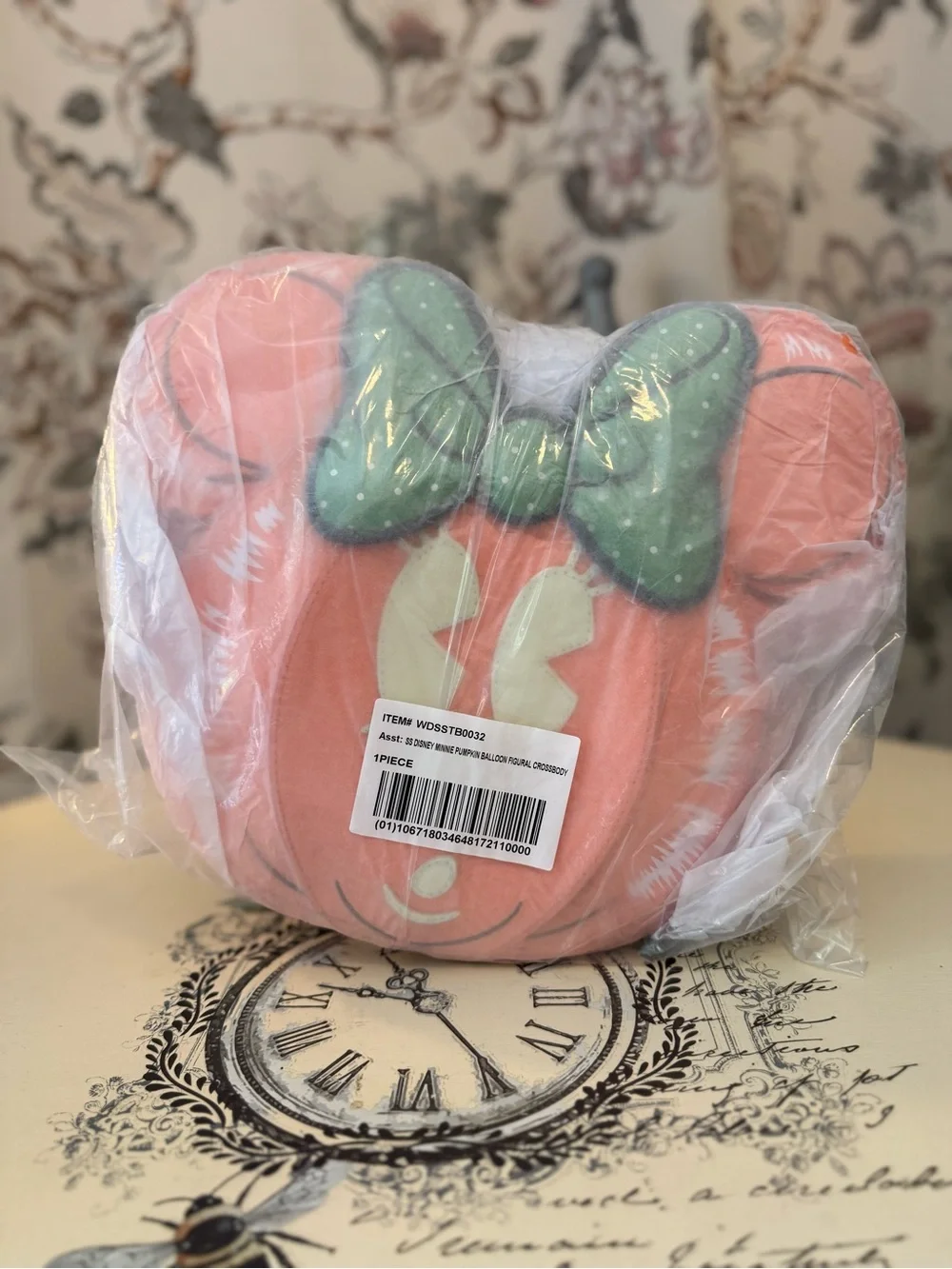 Loungefly | Minnie Mouse balloon pumpkin crossbody | Disney | Halloween